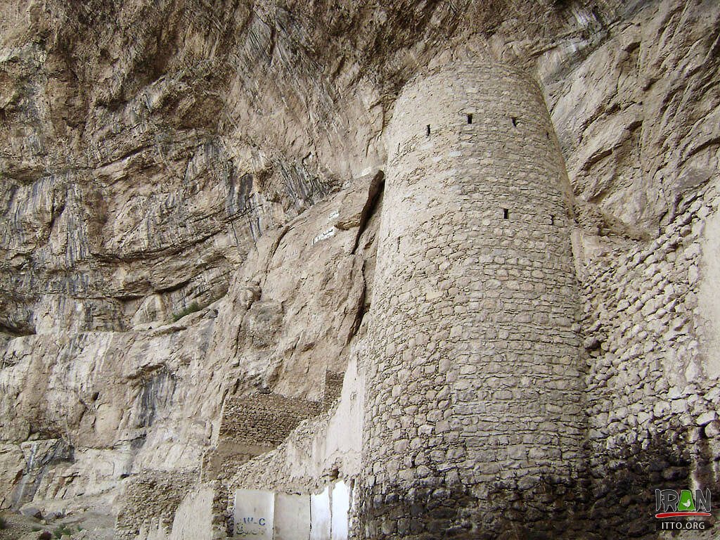 Siyah Castle,Maku Castle,Qaban Castle,Qoban Castle,قلعه قپان,قلعه کاپان,قلعه قابان,قیه قلعه,قلعه سیاه,قلعه ماکو,makoo castle,maku castle,mako castle,ghapan castle,kapan castle,ghyeh castle,makou castle,west azerbaijan