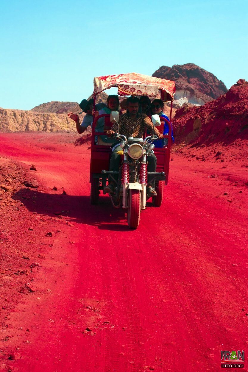 Hormoz Red Beach,Red Beach of Hormoz,ساحل سرخ هرمز,ساحل قرمز هرمز,ساحل جزیره هرمز,سواحل سرخ هرمز,سواحل هرمز,hormuz beach,hormoz beach,hormozgan,persian gulf,هرمزگان,خلیج فارس,hurmouz red beach,hurmuz red beach