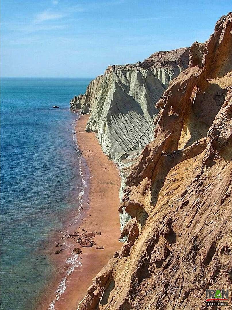 Hormoz Red Beach,Red Beach of Hormoz,ساحل سرخ هرمز,ساحل قرمز هرمز,ساحل جزیره هرمز,سواحل سرخ هرمز,سواحل هرمز,hormuz beach,hormoz beach,hormozgan,persian gulf,هرمزگان,خلیج فارس