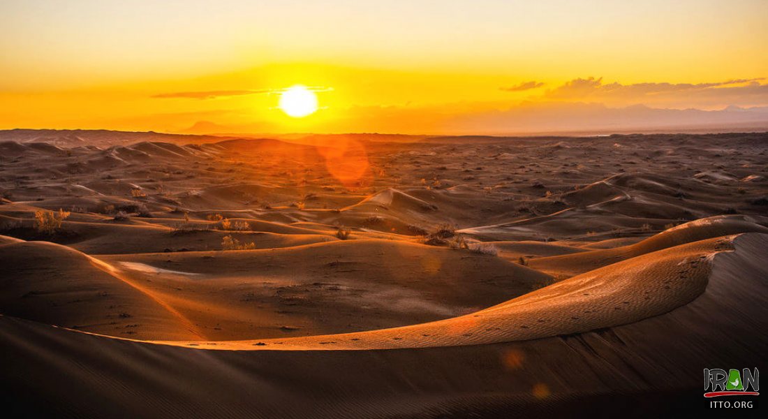Rig-e Jenn, Desert of Spirits (Dune of the Jinn) Rig-e Jenn, Desert of Spirits (Dune of the Jinn)