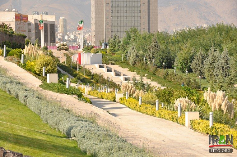 Defa Moghaddas Museum,Iran Holy Defense,موزه دفاع مقدس تهران,هفته دفاع مقدس,موزه جنگ,ایران و عراق