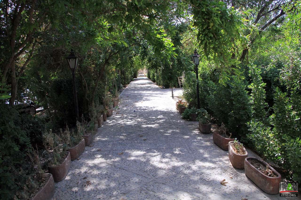 Bagh-e Namir,Sadri Garden,Namir Garden,باغ و عمارت صدری,عمارت نمیر,باغ نمیر تفت,taft garden,bagh namir,bagh sadri