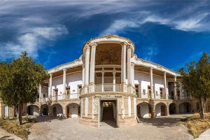 Salar Mohtasham Edifice - Khomeyn