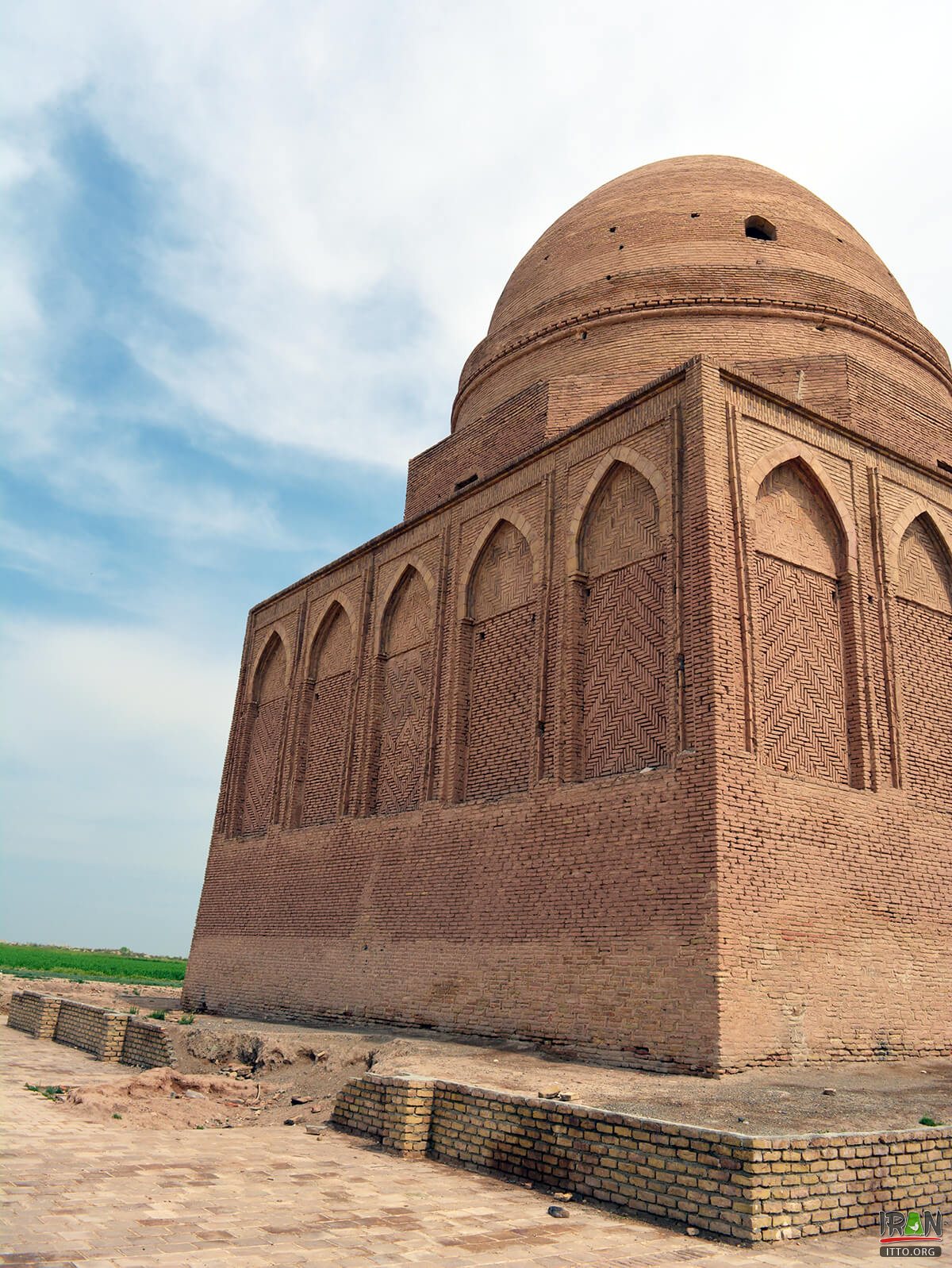 Sheikh Sarakhsi Tomb,Loghman Baba Tomb,Loghman Baba mausoleum,Sheikh Sarakhsi Tomb,بابالقمان,سرخس,بابا لقمان,آرامگاه بابا لقمان سرخس,sarax,sarakhs,saraqs,serakhs,saraks,شیخ سرخسی,lughmanbaba,baba loghman sarakhsi,seljuk empire,saljuk empire,seljuq dynasty