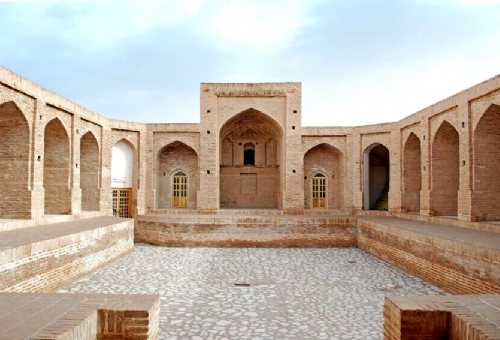 Sarayan Caravanserai in Ferdows