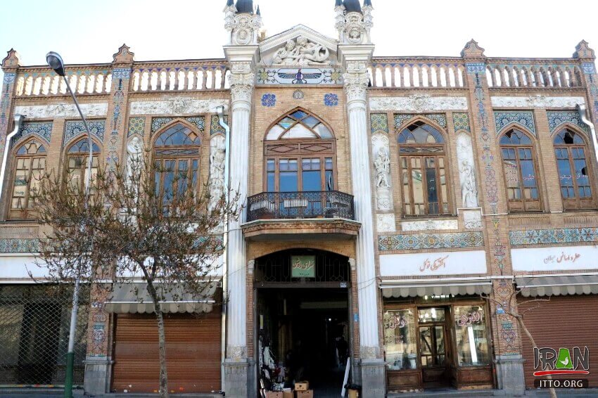 Roshan Passage,Saray-e Rowshan,سرای روشن تهران,خیابان ناصرخسرو تهران,naser khosro street,tehran nasserkhosro,naserkhosro st,کوچه مروی تهران