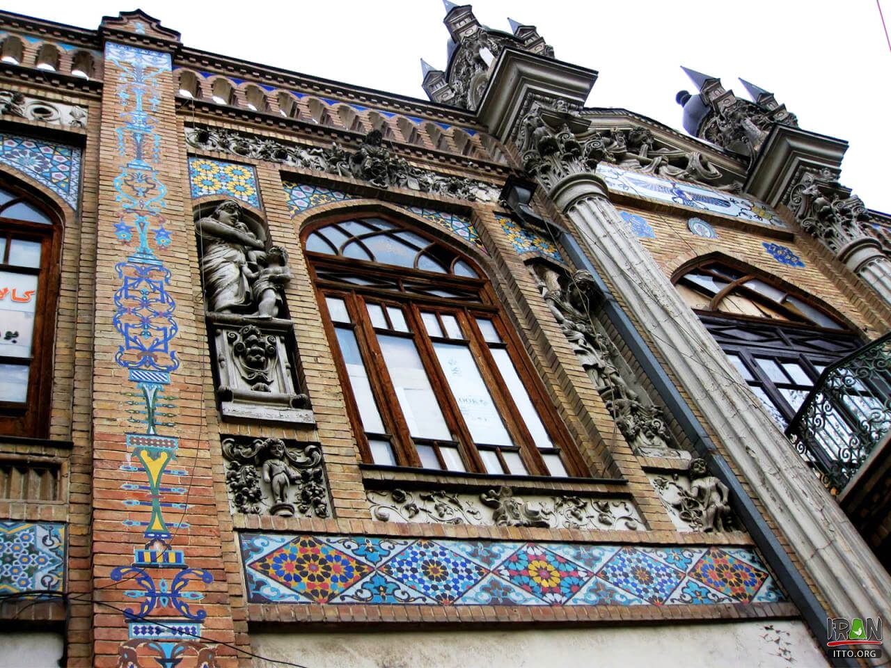 Roshan Passage,Saray-e Rowshan,سرای روشن تهران,خیابان ناصرخسرو تهران,naser khosro street,tehran nasserkhosro,naserkhosro st,کوچه مروی تهران