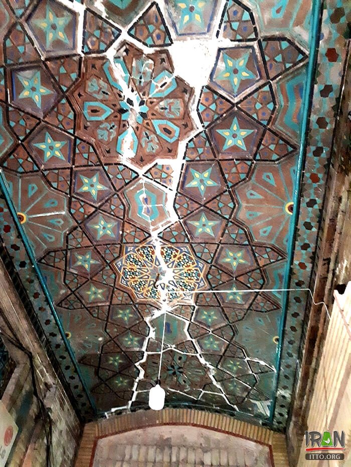Roshan Passage,Saray-e Rowshan,سرای روشن تهران,خیابان ناصرخسرو تهران,naser khosro street,tehran nasserkhosro,naserkhosro st,کوچه مروی تهران