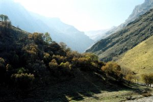 Serkan Valley near Tuyserkan