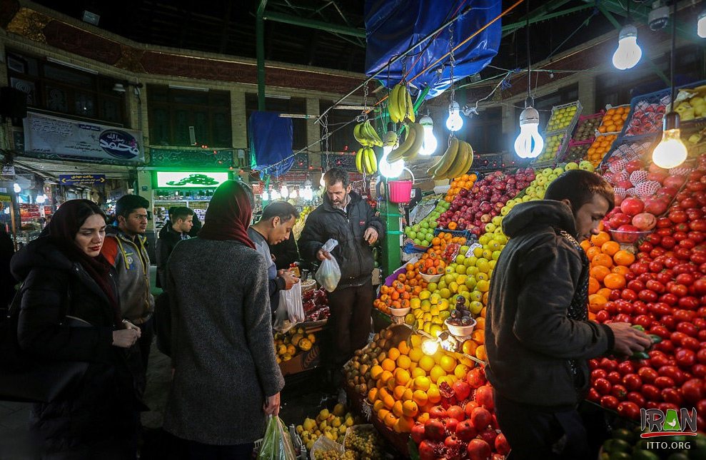 شب یلدا,شب پله,longest night of the year,hafez,hafiz,shabe chelleh,shabe yalda,بازار تجریش تهران
