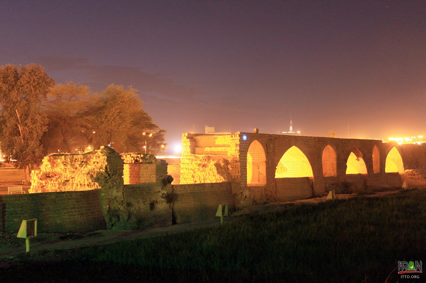 Bridge of Valerian,Pol-e Kaisar (Caesar's bridge),Shadirwan Bridge,پل شادروان شوشتر,بندقیصر,بندشوشتر,بند شوشتر,بندکیسر,بند قیصر,bande gheisar,band gheisar,band shadorvan,band shadorwan,khuzestan province,khuzistan province,استان خوزستان