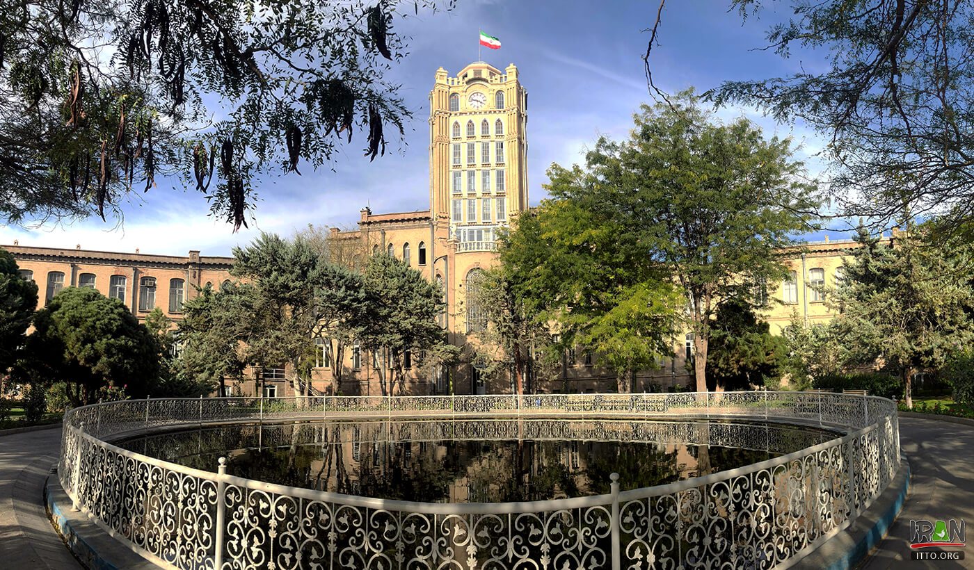 Sa'at Tower,Meydan-e Sa'at,Kakh-e Shahrdari-e Tabriz,municipality museum of Tabriz,Kakh-e Shahrdari Tabriz,Shahrdari Square,Meydan-e saat tabriz,tabriz Square,میدان شهرداری تبریز,meydane sat tabriz,tabriz Municipality,tabriz Square,میدان ساعت تبریز,عمارت شهرداری تبریز,shahrdari square,موزه شهرداری تبریز,کاخ شهرداری تبریز,clock square,clock sq