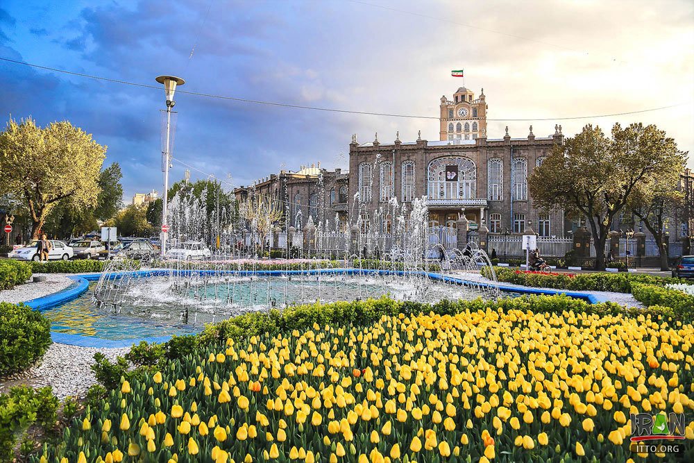 Sa'at Tower,Meydan-e Sa'at,Kakh-e Shahrdari-e Tabriz,municipality museum of Tabriz,Kakh-e Shahrdari Tabriz,Shahrdari Square,Meydan-e saat tabriz,tabriz Square,میدان شهرداری تبریز,meydane sat tabriz,tabriz Municipality,tabriz Square,میدان ساعت تبریز,عمارت شهرداری تبریز,shahrdari square,موزه شهرداری تبریز,کاخ شهرداری تبریز,clock square,clock sq,Kakhe Shahrdari Tabriz