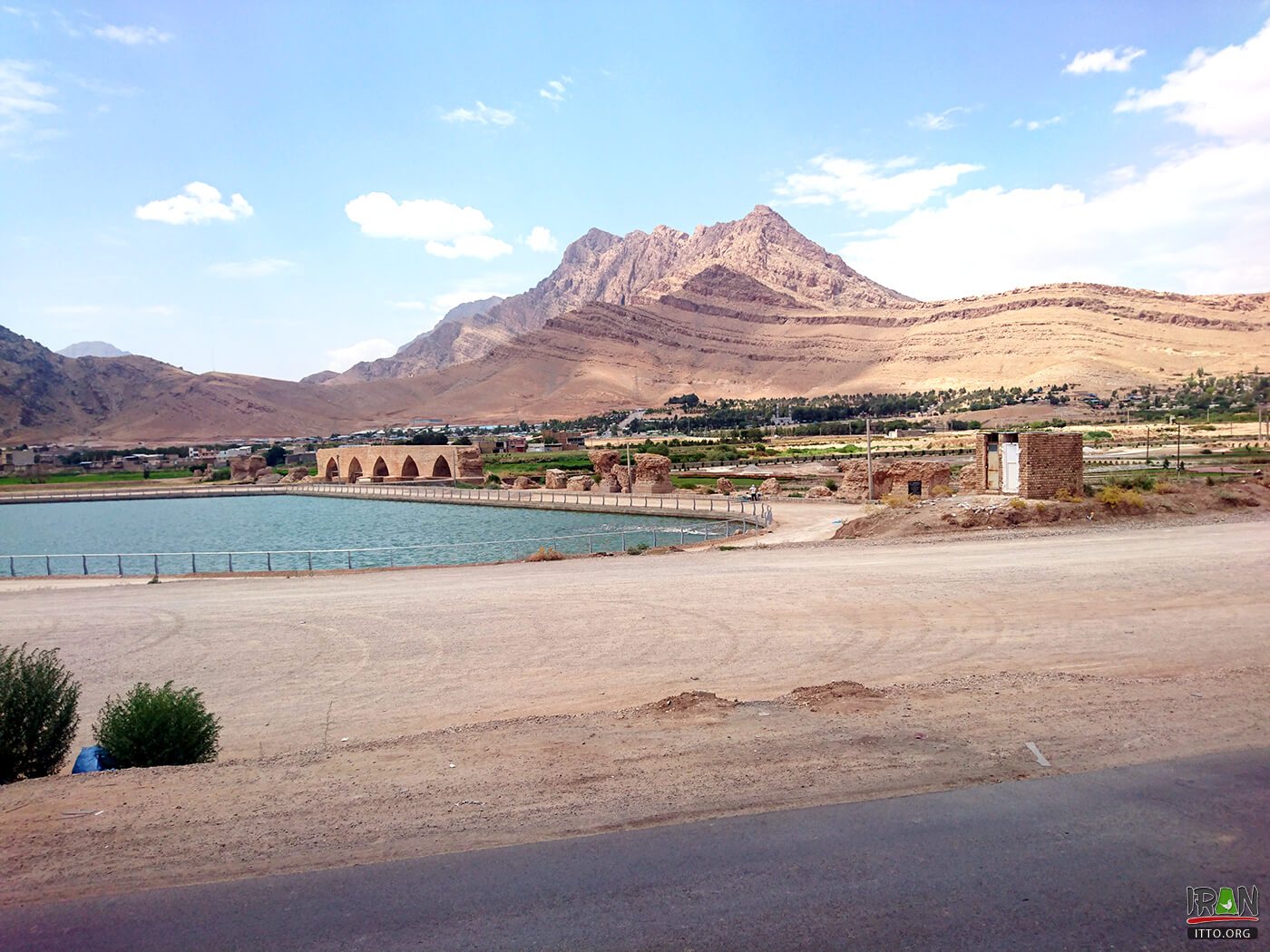Broken Bridge,Pol Eshkesteh,طاق پیل اشکسه,پل شکسته,پل شاپوری,shapori bridge,lorestan,lurestan,khoramabad,khorram abad bridge,ساسانیان,شاپورخاست,شاپورخواست,shapoorkhast,shapourkhast,shahpoorkhast,shahpurkhast