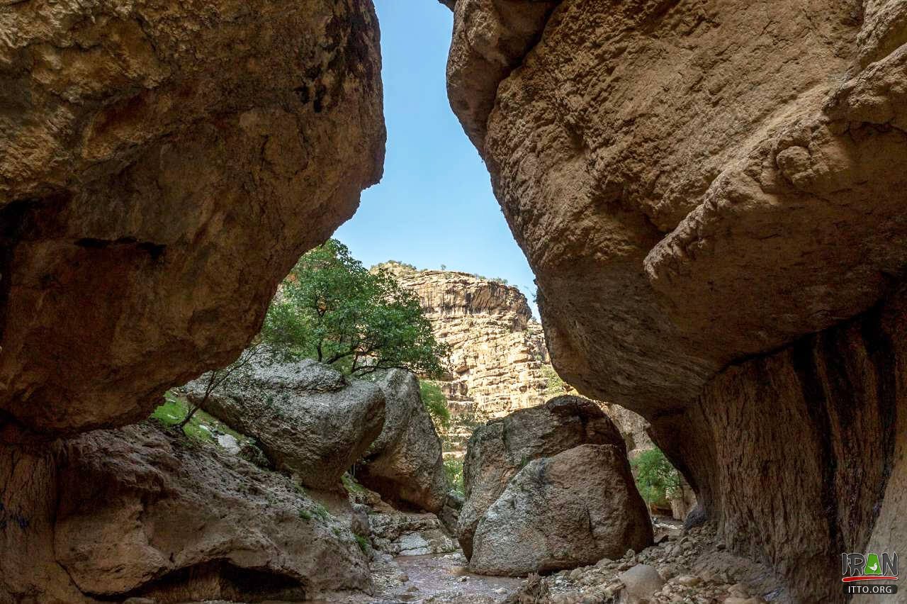 Tangeh Shirz,Shirz Valley,Tangeye Shirz (Farzi),Shiraz Valley Geopark,تنگه شیرز,دره شیرز,sheerz,shirez,shiriz,lorestan,استان لرستان