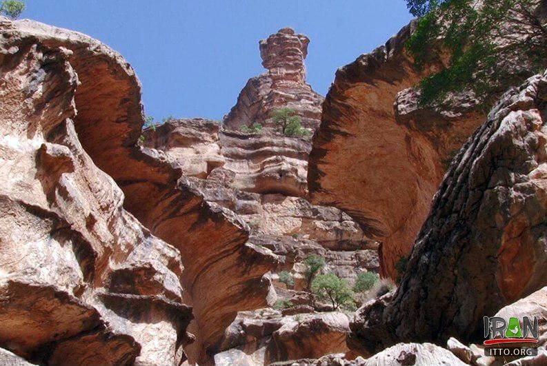 Tangeh Shirz,Shirz Valley,Tangeye Shirz (Farzi),Shiraz Valley Geopark,تنگه شیرز,دره شیرز,sheerz,shirez,shiriz,lorestan,استان لرستان