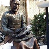 an statue in Tabriz Grand Bazaar