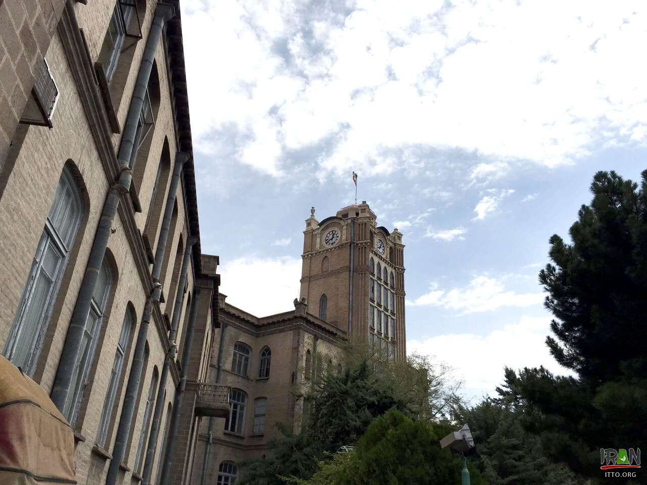 Sa'at Tower,Meydan-e Sa'at,Kakh-e Shahrdari-e Tabriz,municipality museum of Tabriz,Shahrdari Square,Meydan-e saat tabriz,tabriz Square,میدان شهرداری تبریز,meydane sat tabriz,tabriz Municipality,tabriz Square,میدان ساعت تبریز,عمارت شهرداری تبریز,shahrdari square,موزه شهرداری تبریز
