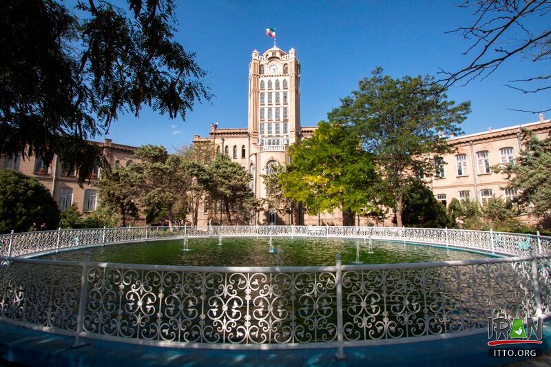 Sa'at Tower,Meydan-e Sa'at,Kakh-e Shahrdari-e Tabriz,municipality museum of Tabriz,Shahrdari Square,Meydan-e saat tabriz,tabriz Square,میدان شهرداری تبریز,meydane sat tabriz,tabriz Municipality,tabriz Square,میدان ساعت تبریز,عمارت شهرداری تبریز,shahrdari square,موزه شهرداری تبریز