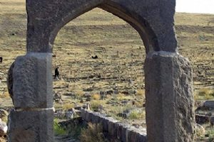 Pineh Shalvar Cemetery near Tabriz (East Azerbaijan)
