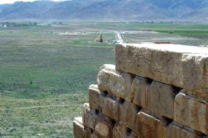 Tall-e Takht near Pasargadae