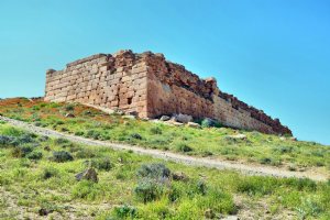 Tall-e Takht near Pasargadae