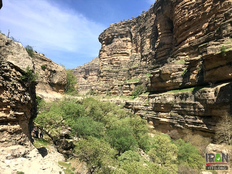 Tangeh Shirz,Shirz Valley,Tangeye Shirz (Farzi),Shiraz Valley Geopark,تنگه شیرز,دره شیرز,sheerz,shirez,shiriz,lorestan,استان لرستان
