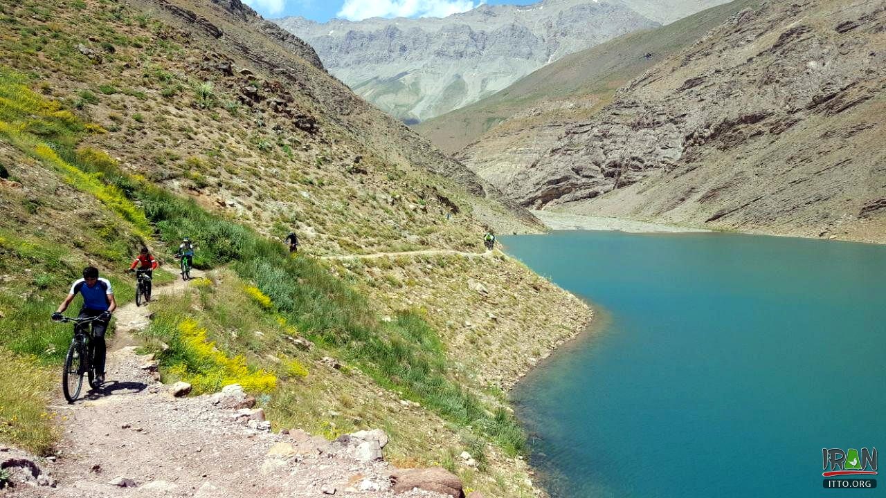 Tar Lake,Havir Lake,Hawir Lake,Tar & Havir Lakes,Taromamaj Lake,taar lake,havyr lake,دریاچه تار,دریاچه هویر,دریاچه حویر,دماوند,damavand,damaavand,daryache havir,daryache tar,daryacheh taar
