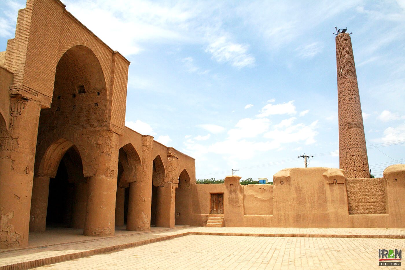 Tarikhaneh Temple was built with the Sasanian Architectural Style. Also, you will see the Parthian brickwork in this mosque.