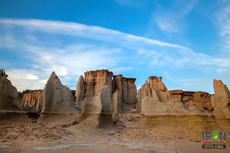Tandis-ha Valley in Qeshm,Qeshm Statues Valley,Tandis Valley,Darre-ye Tandis-ha,دره تندیسهای قشم,qeshm valley,gheshm island,جزیره قشم,khalij fars,khalije fars,persian gulf,tandisvalley,dareh tandis ha,جاذبه های قشم,qeshm tourism,qeshm islan tourism