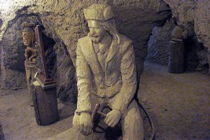 Vaziri Caved Museum - Lavasan