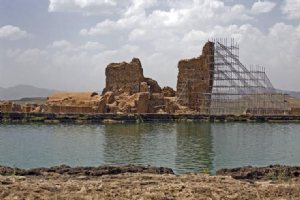 Takht-e Soleyman - Takaab