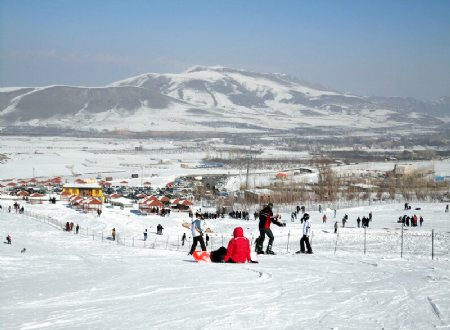 Payam Ski Resort (Yam) near Marand