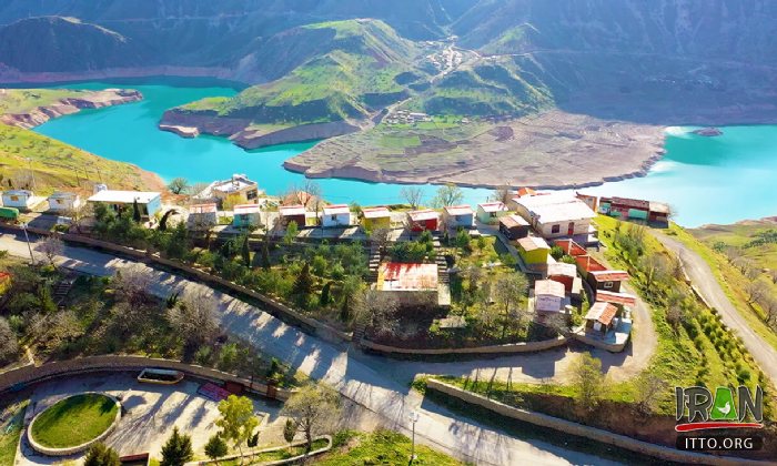 Zaras Village A Gem in Heart of Zagros Mountains