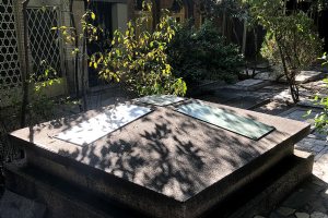 Zahirodoleh Cemetery - Tehran