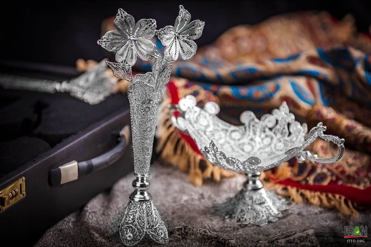 Zanjan Province Handicrafts,Zanjan Souvenirs,صنایع دستی زنجان,zanjan handicrafts,zanjan souvenirs,هنر زنجان,چاقوی زنجان,zanjan knife,malilehkari,malileh kari,chaough,charogh,charok,charoq,چاروق,چارق