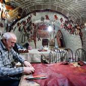 Zanjani artist make Charoq